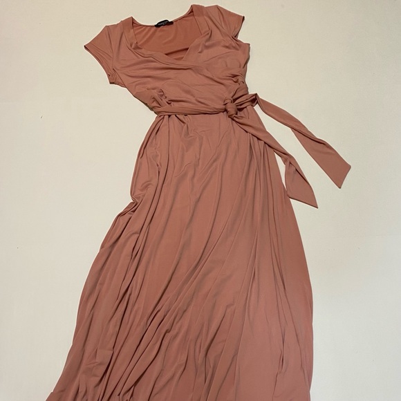 jannette fashion Dresses & Skirts - Jannette Fashion pink maxi dress size large